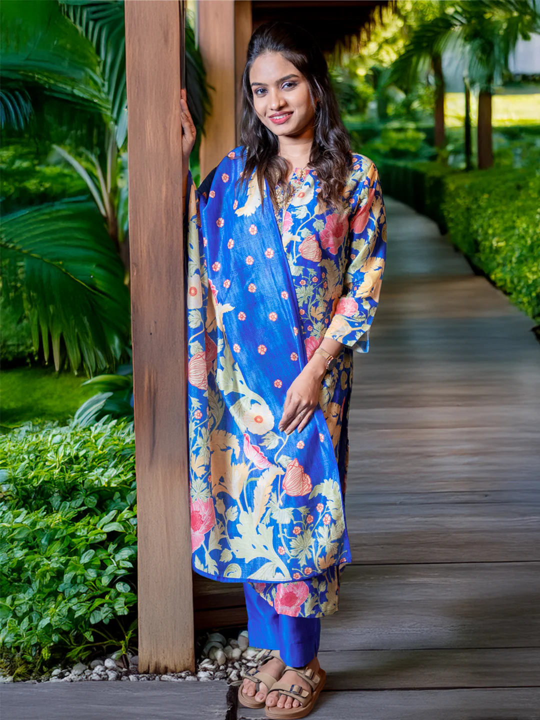 Women Blue Cotton Mix Weaving Printed Kurti Set EKS113 - Image 4