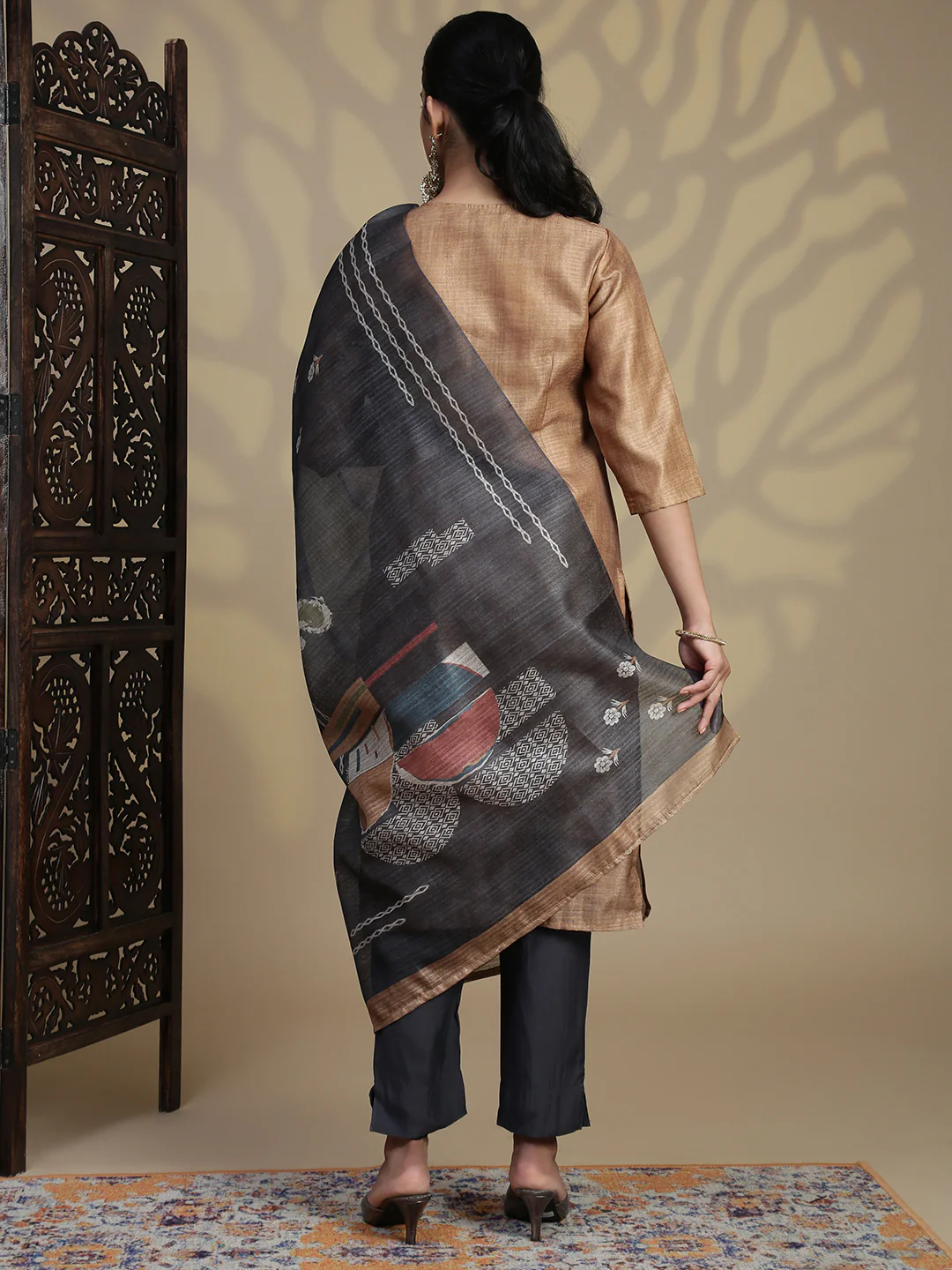 Women Cotton Golden Colour Flower Embroidered Kurti Set EKS94 - Image 7
