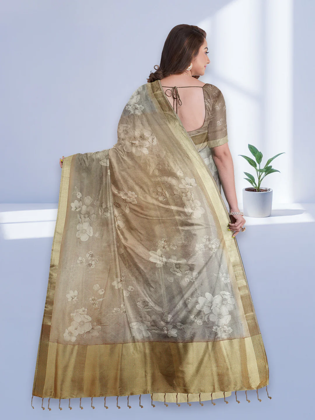Women Gold with Silver Tissue Saree TS54 - Image 4