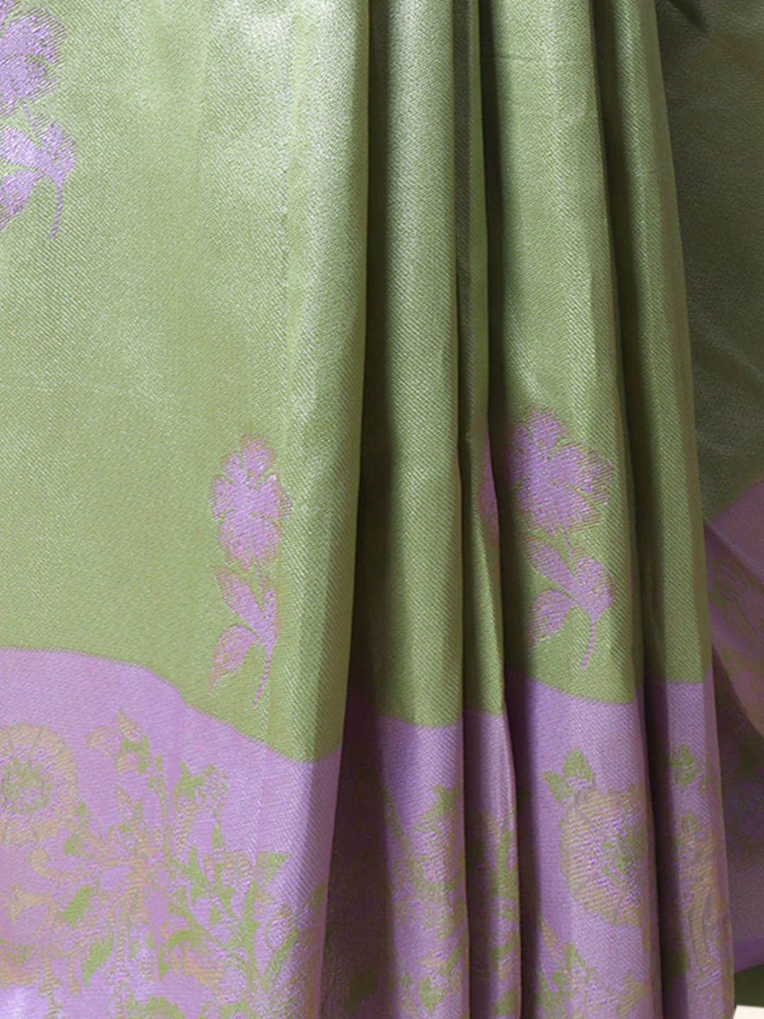 Women Green Art Silk Saree ASS101 - Image 3