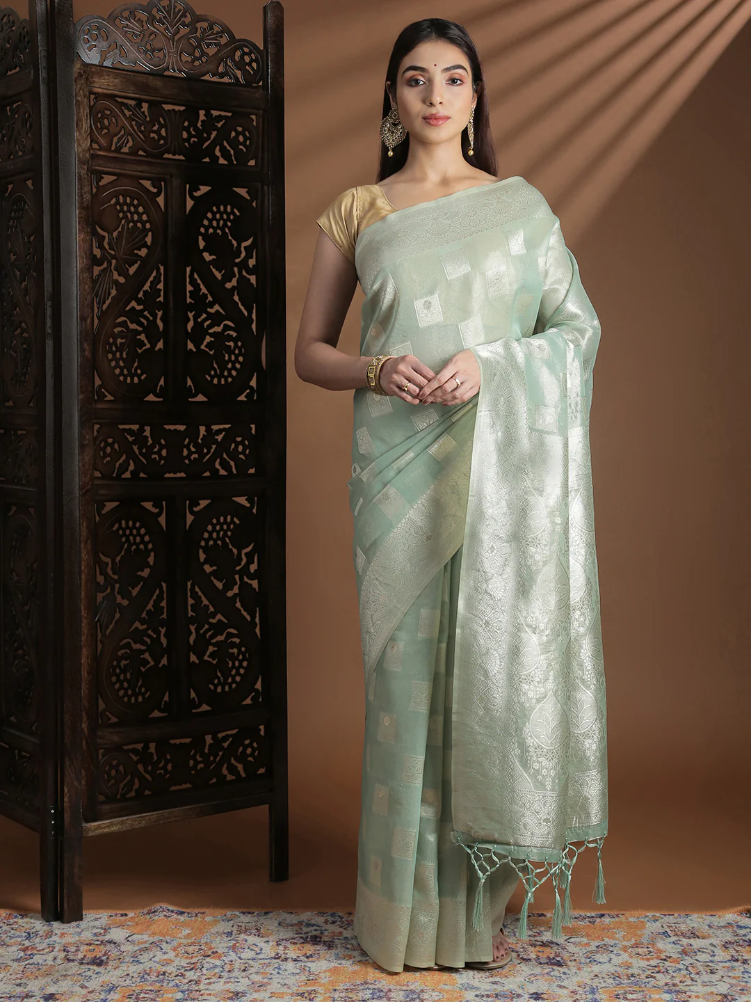 Women Green Cotton Weaving Saree PCS258 - Image 4