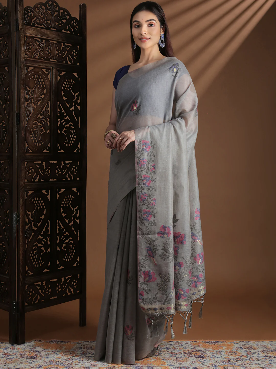Women Grey Cotton Weaving Saree PCS250 - Image 2