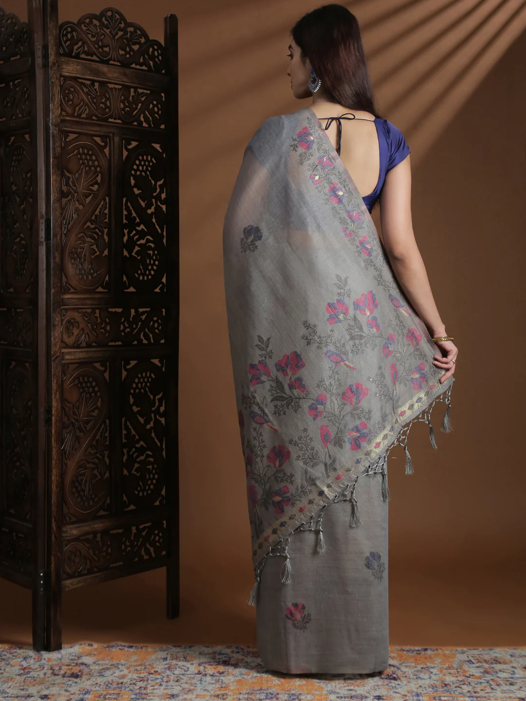 Women Grey Cotton Weaving Saree PCS250 - Image 3