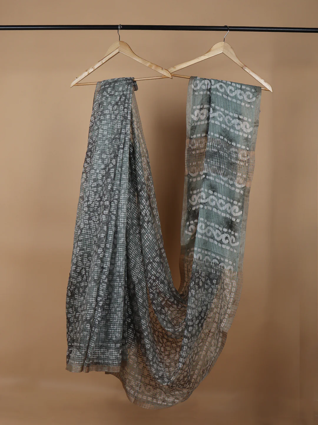 Women Grey Fancy Cotton Saree SS365