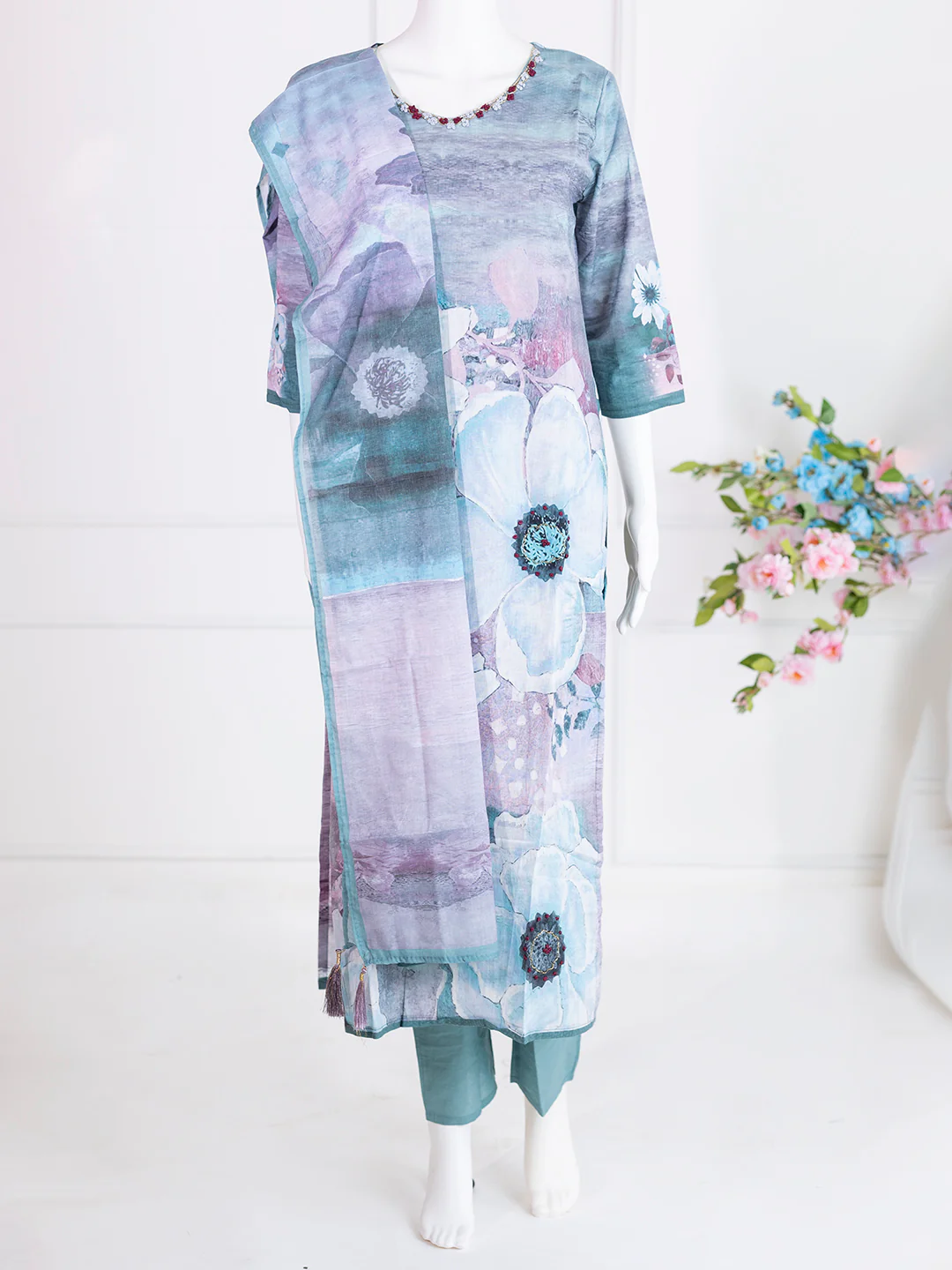 Women Greyish Blue Cotton Printed Kurti Set EKS84 - Image 3