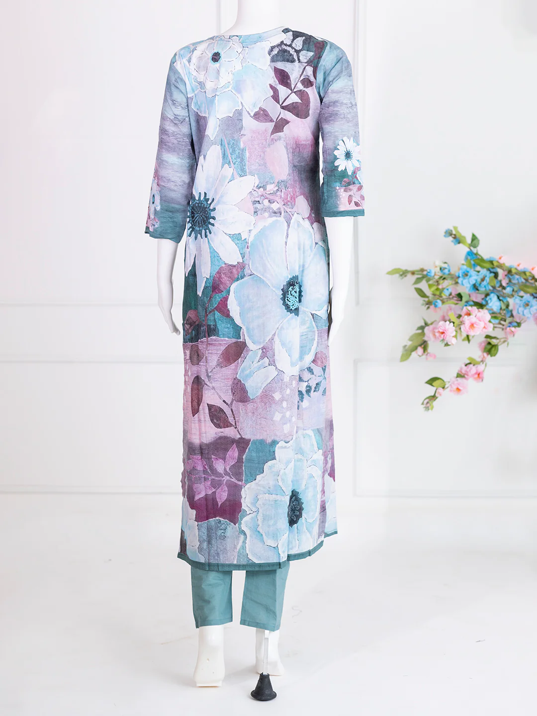 Women Greyish Blue Cotton Printed Kurti Set EKS84 - Image 4