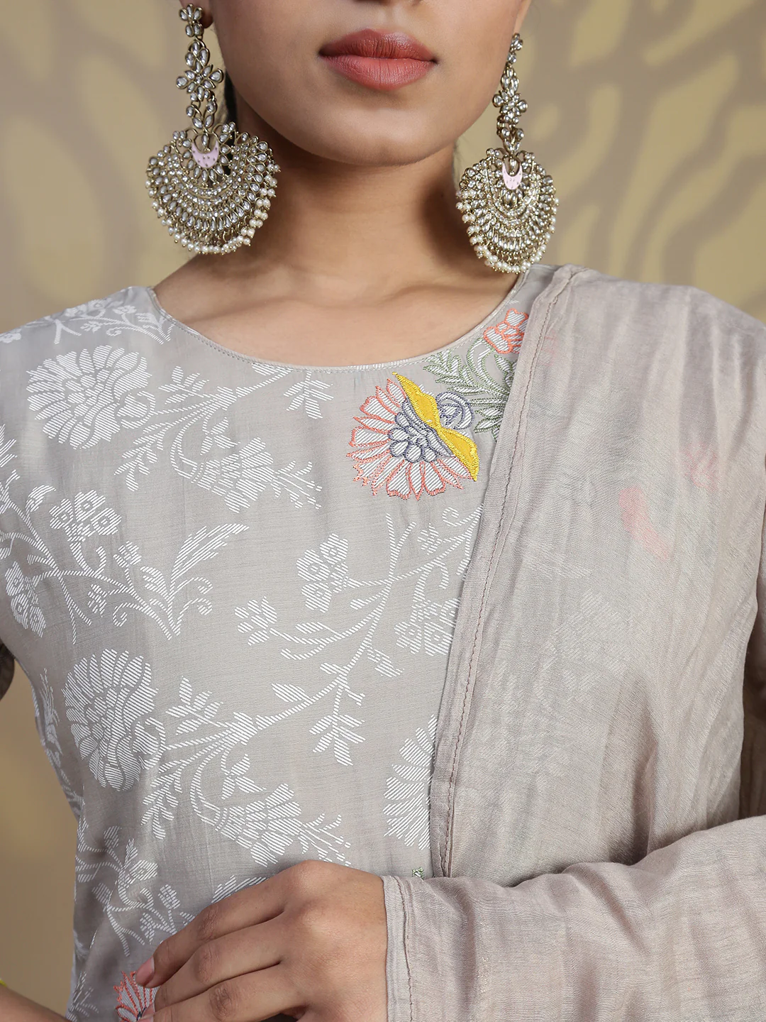 Women Light Grey MM Silk Embroidery Kurti Set EKS99 - Image 3
