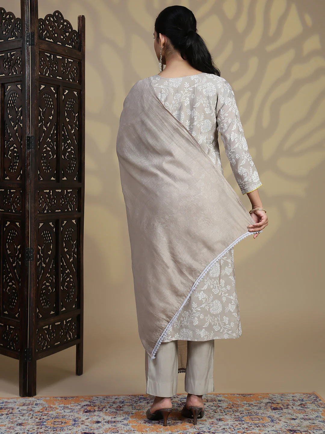 Women Light Grey MM Silk Embroidery Kurti Set EKS99 - Image 6