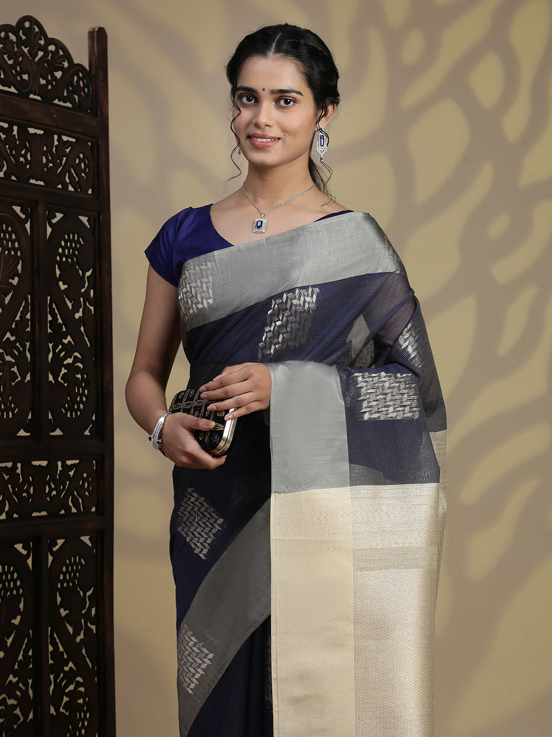 Women Navy Kora Cotton Saree SK102 - Image 3