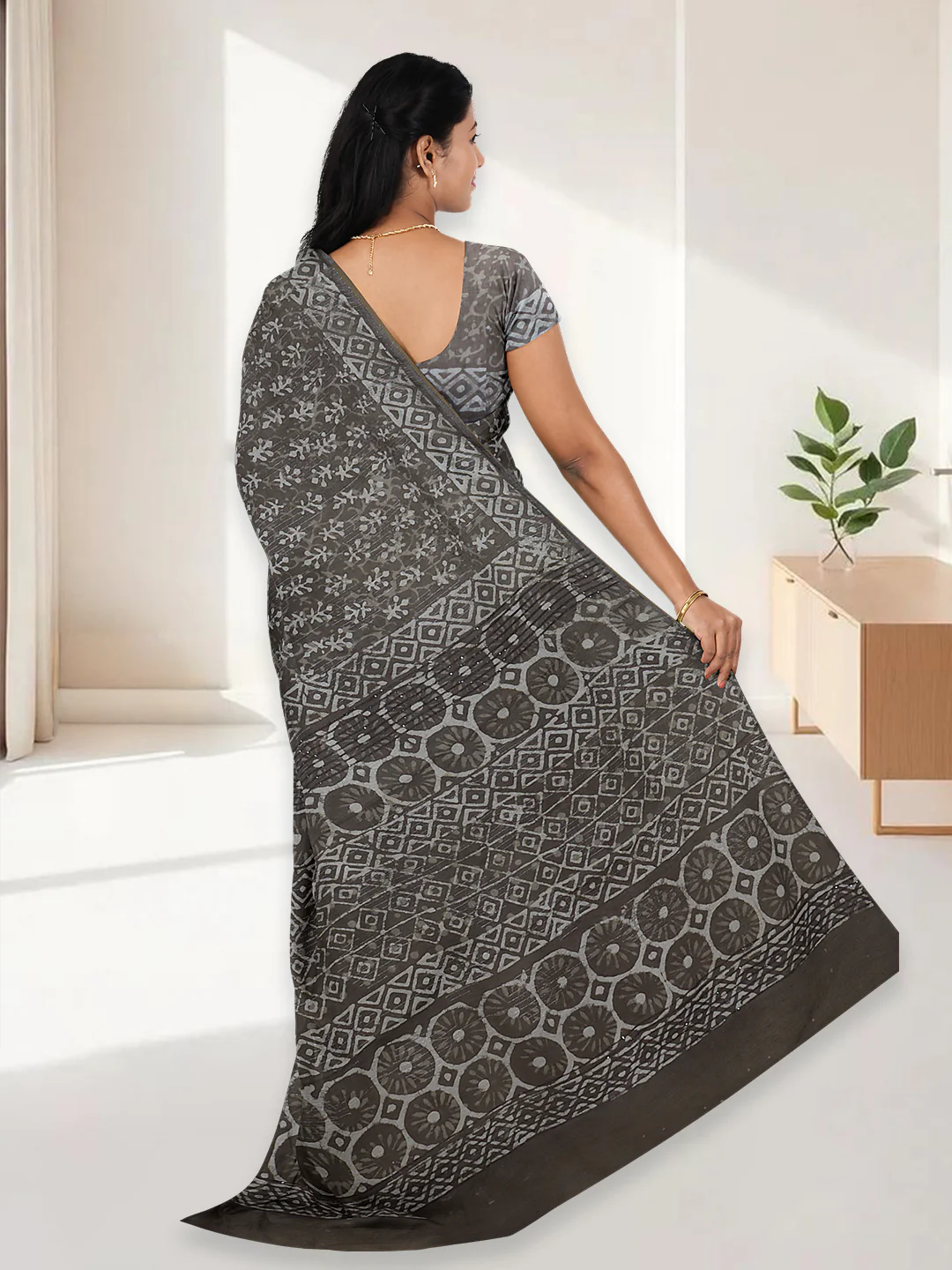 Women Olive Green Pure Cotton Saree PCS194 - Image 4