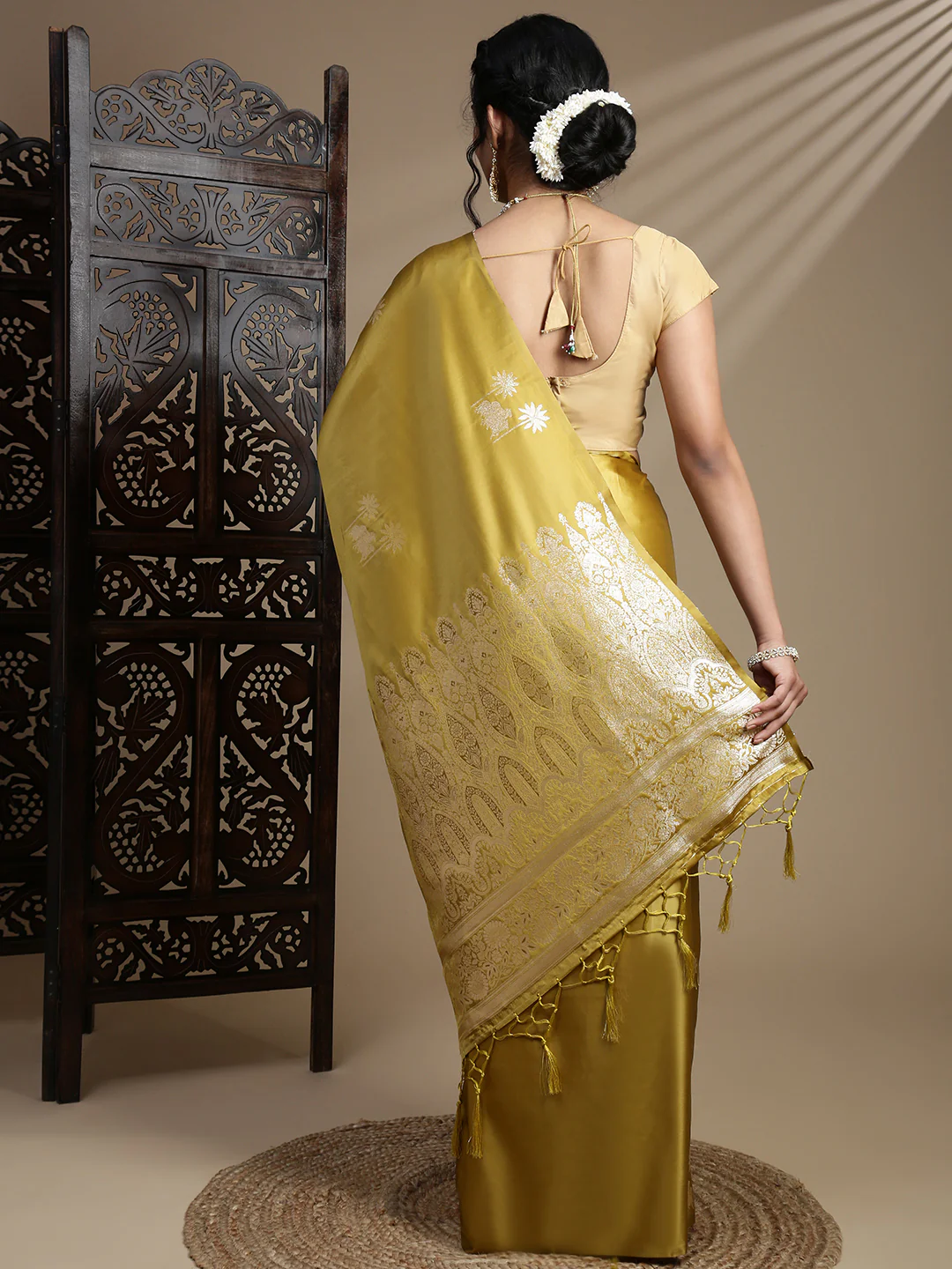 Women Olive Soft Silk Saree SS386 - Image 4