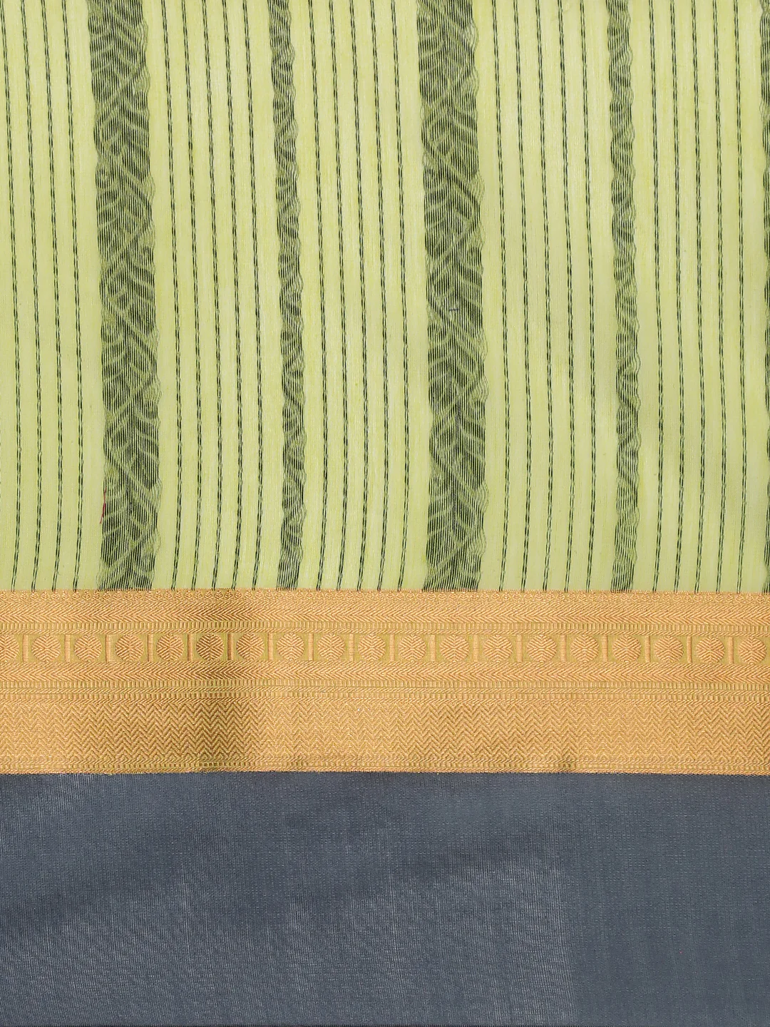 Women Peridot Green Kora Cotton Saree SK133 - Image 4