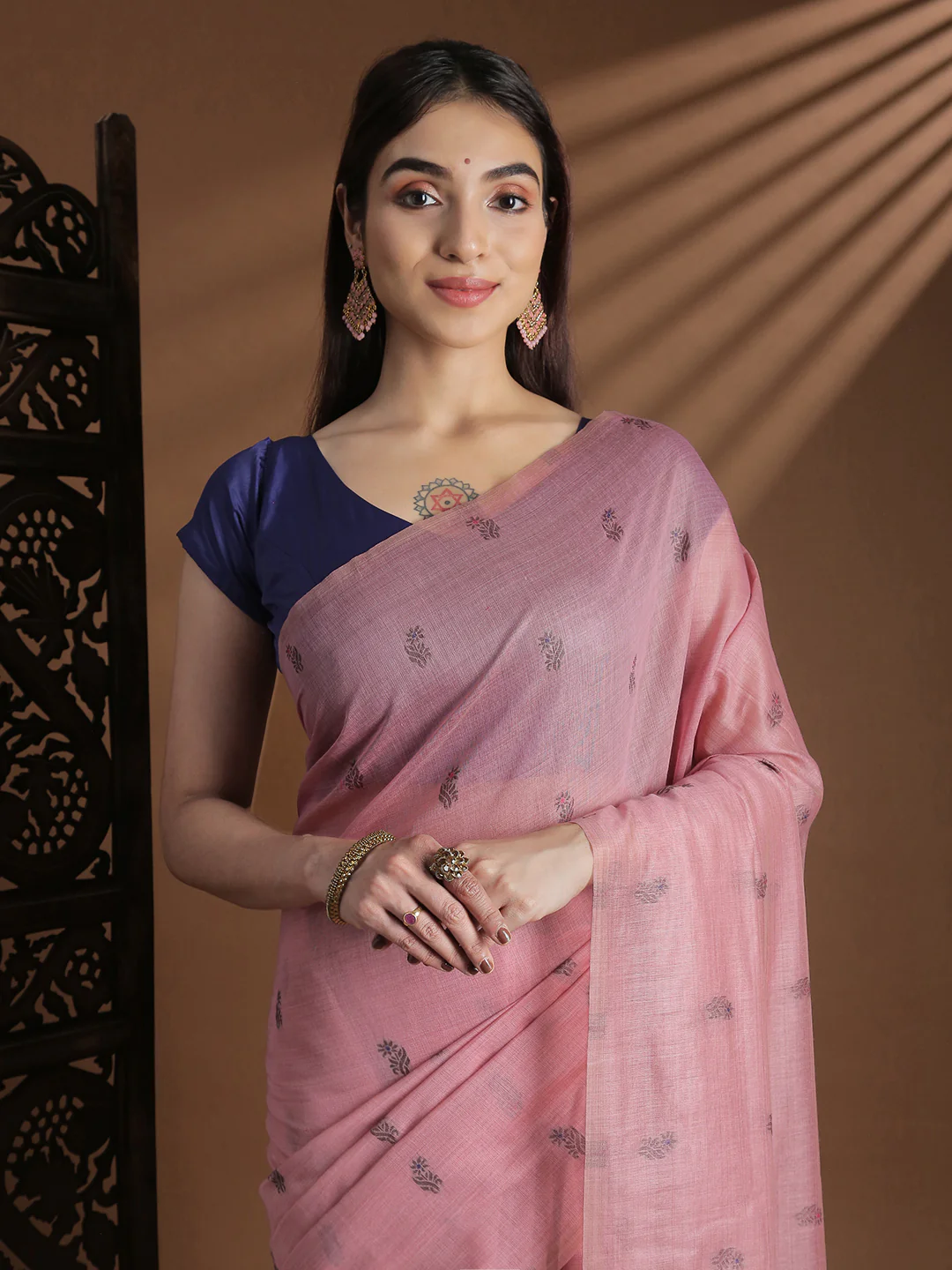 Women Pink Cotton Weaving Saree PCS253 - Image 2