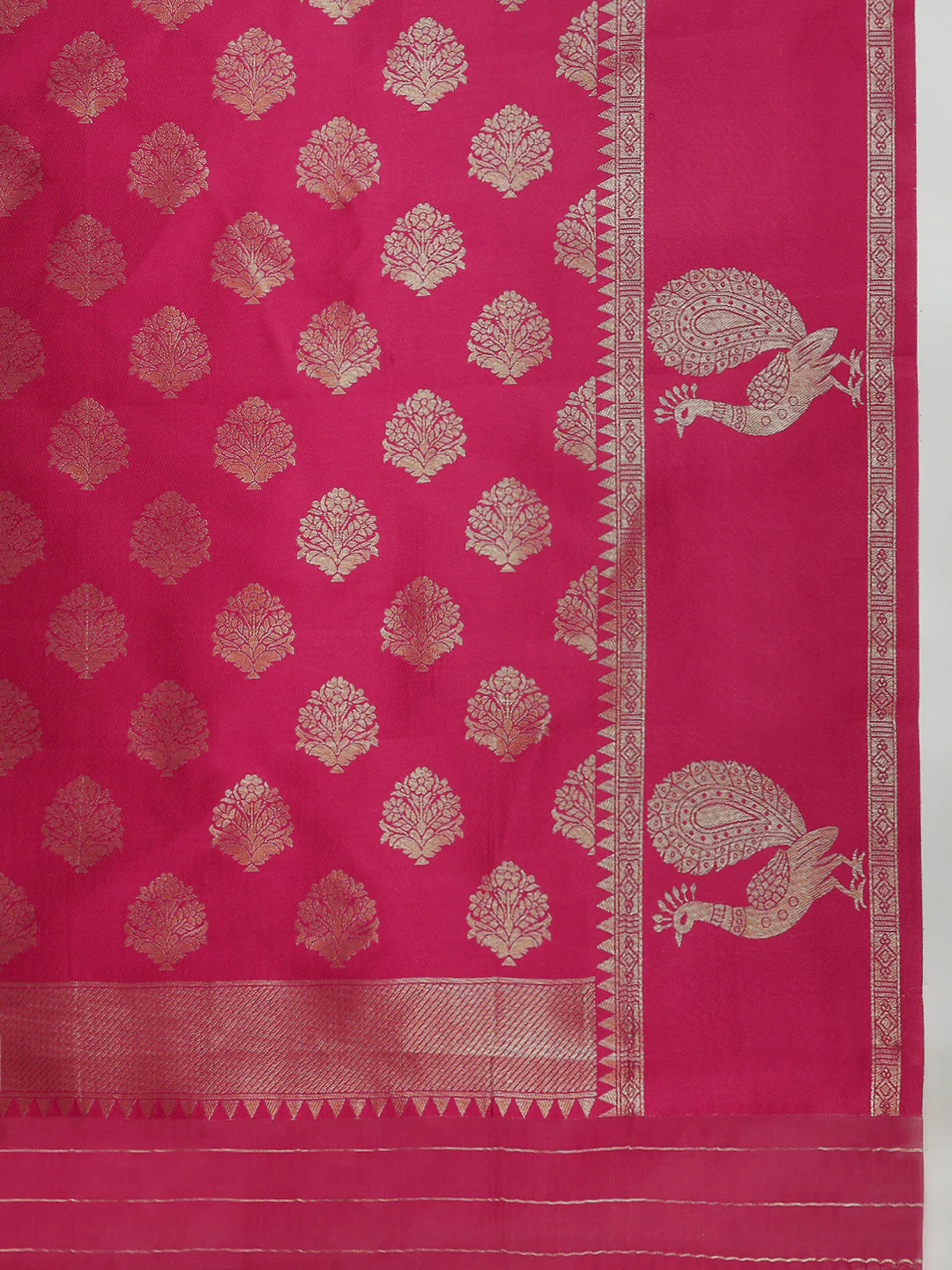 Women Sandal with Pink Border Soft Silk Saree SS390 - Image 5