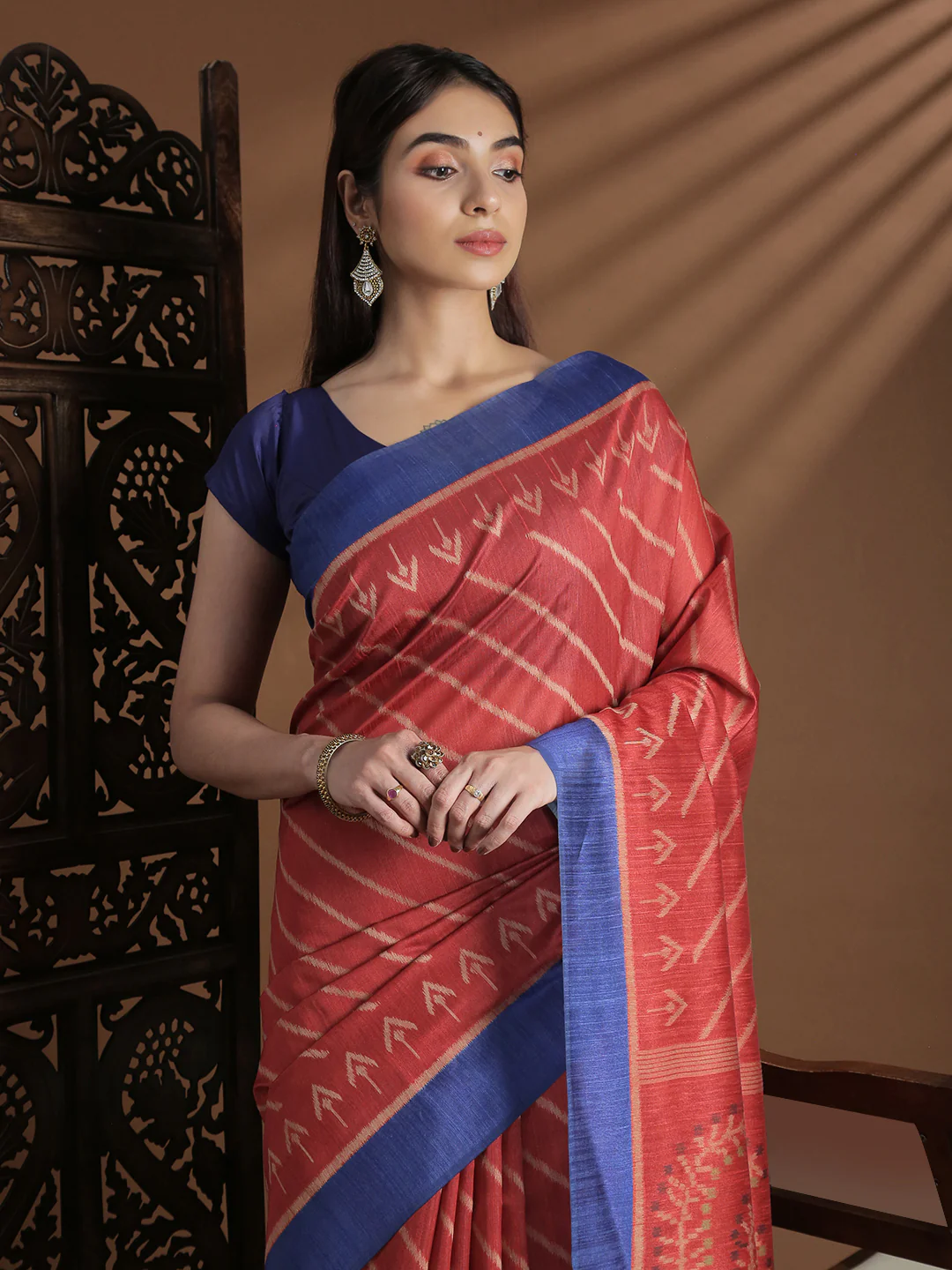 Women Semi Tussar Weaving Red Saree ST321 - Image 2