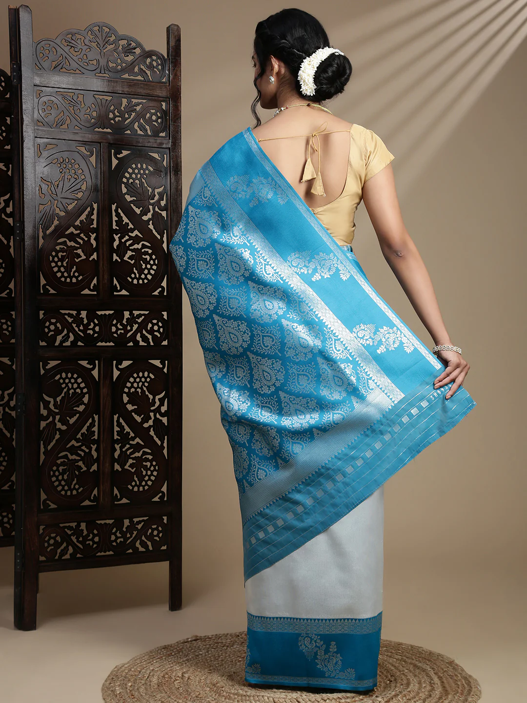 Women Silver Tissue Saree with Blue Border TS55 - Image 4