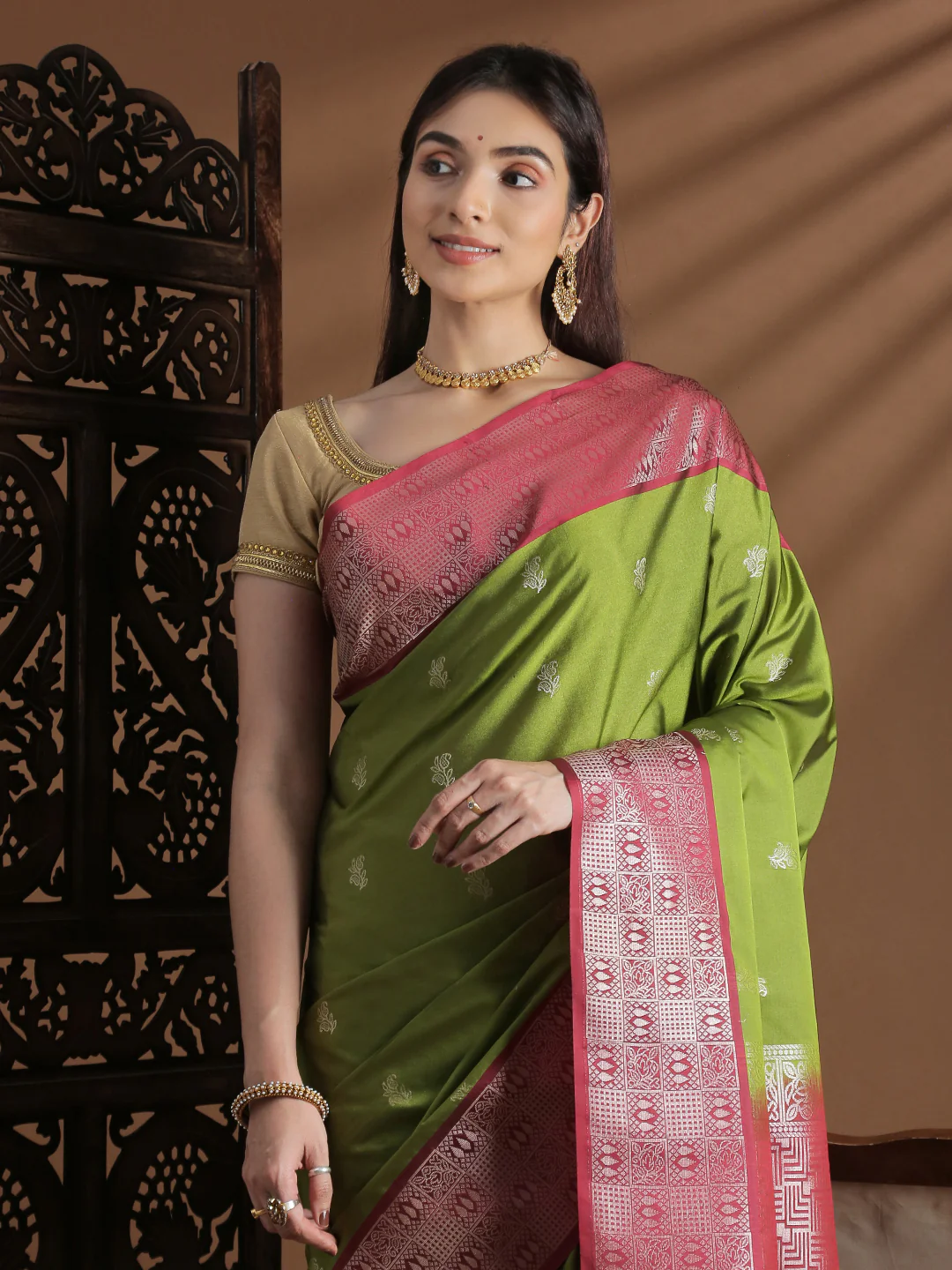 Women Soft Silk Saree Green SS409 - Image 2