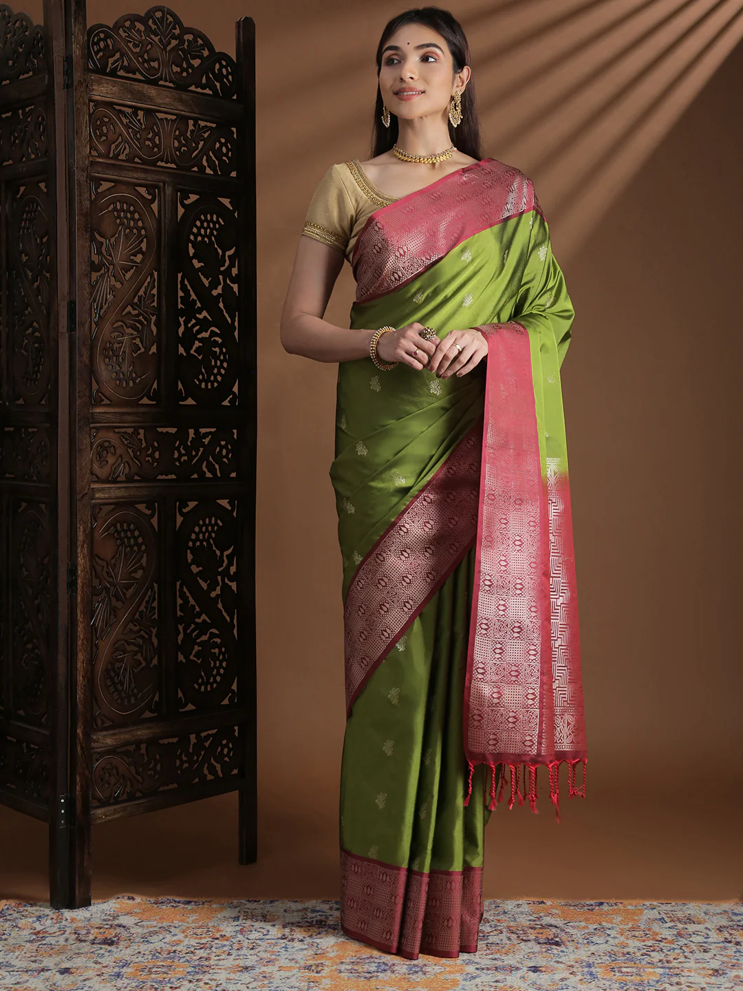 Women Soft Silk Saree Green SS409 - Image 4